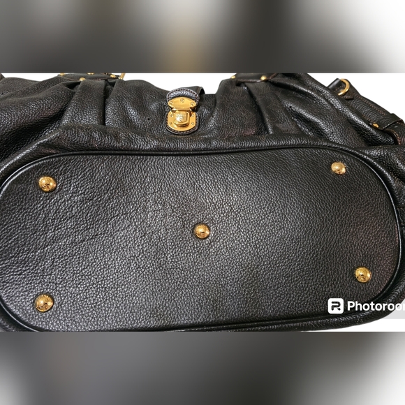 Louis vuitton black Mahina tote - Picture 3 of 9